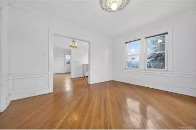 225 Nassau Boulevard, Garden City, NY 11530 - Photo 10