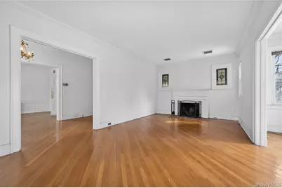 225 Nassau Boulevard, Garden City, NY 11530 - Photo 6