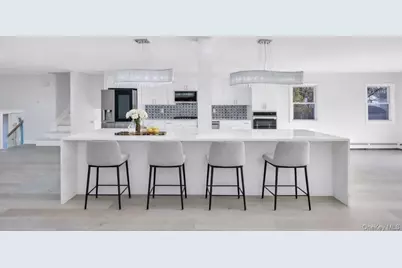 7 Suzanne Lane, Bethpage, NY 11714 - Photo 4