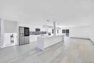 7 Suzanne Ln, Bethpage, NY 11714 - Photo 8