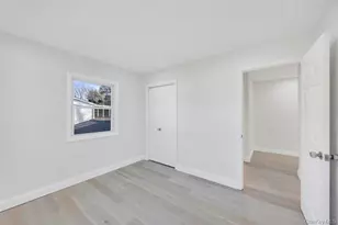 7 Suzanne Ln, Bethpage, NY 11714 - Photo 20