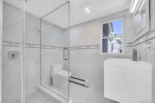 7 Suzanne Ln, Bethpage, NY 11714 - Photo 12