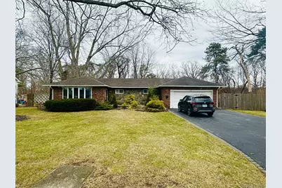 195 Norma Avenue, West Islip, NY 11795 - Photo 1