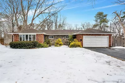 195 Norma Avenue, West Islip, NY 11795 - Photo 28