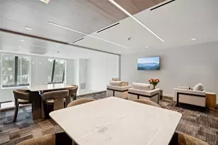 218 Middle Neck Rd, Great Neck, NY 11021 - Photo 12