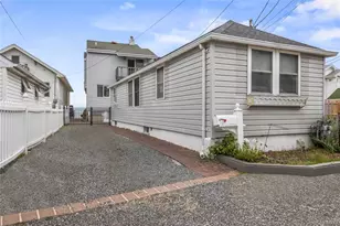 19 Pine Ln, Bayville, NY 11709 - Photo 30