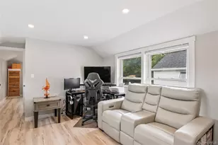 19 Pine Ln, Bayville, NY 11709 - Photo 40