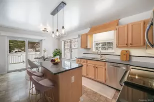 2 Perry St, Cortlandt Manor, NY 10567 - Photo 10