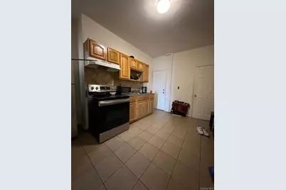 110 Beech Street, Yonkers, NY 10701 - Photo 6