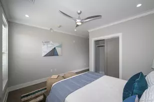 75 Circle Dr, Central Islip, NY 11722 - Photo 8