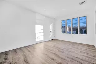 1811 Bedford Ave, Merrick, NY 11566 - Photo 12