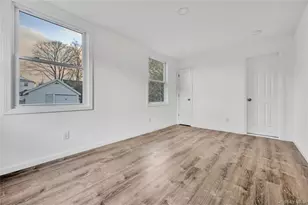 1811 Bedford Ave, Merrick, NY 11566 - Photo 24