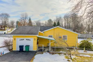 16 Overlook Dr, Newburgh, NY 12550 - Photo 28