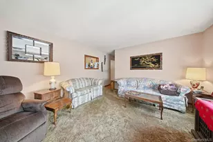 16 Overlook Dr, Newburgh, NY 12550 - Photo 4