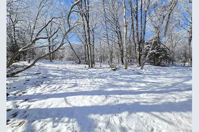 157 Pleasure Drive, Flanders, NY 11901 - Photo 4