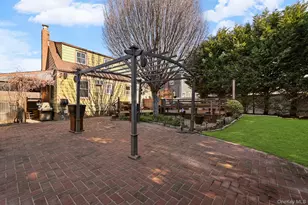 264 N Delaware Ave, Massapequa, NY 11758 - Photo 20