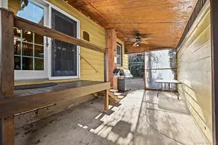 264 N Delaware Ave, Massapequa, NY 11758 - Photo 30