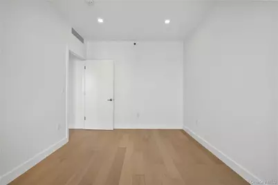 150-02 Northern Boulevard #3C, Flushing, NY 11354 - Photo 8