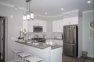 75 Circle Dr, Central Islip, NY 11722 - Photo 4