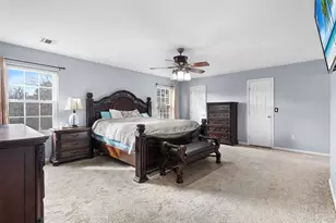 51 Jordan Dr, Medford, NY 11763 - Photo 18