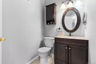 51 Jordan Dr, Medford, NY 11763 - Photo 12