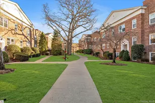 195 N Village Ave, Rockville Centre, NY 11570 - Photo 14