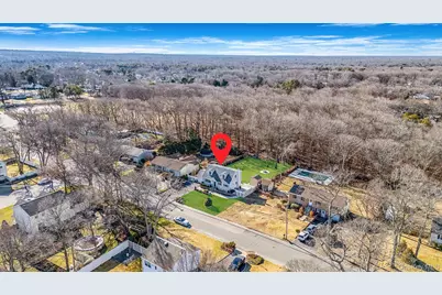 20 Howe Road, Coram, NY 11727 - Photo 24