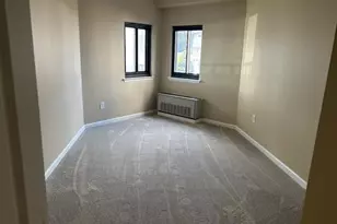 725 Miller Ave, Freeport, NY 11520 - Photo 8