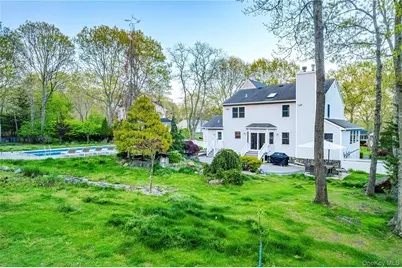 212 Fairway Drive, Wading River, NY 11792 - Photo 8