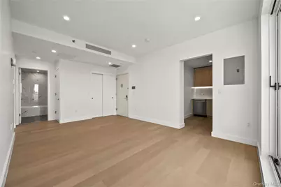 150-02 Northern Boulevard #6F, Flushing, NY 11354 - Photo 8