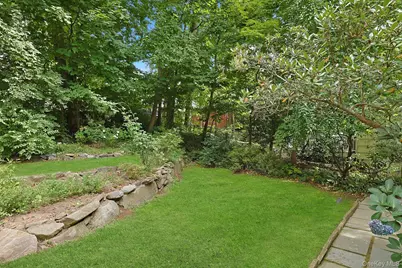 2 Doris Drive, Scarsdale, NY 10583 - Photo 24