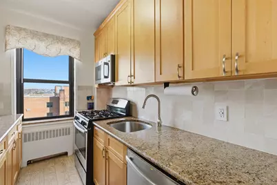 325 Main Street #6H, White Plains, NY 10601 - Photo 14