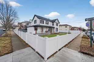 136-03 220th St, Springfield Gardens, NY 11413 - Photo 22