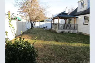 321 Redmont Road, West Hempstead, NY 11552 - Photo 28