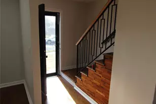 321 Redmont Rd, West Hempstead, NY 11552 - Photo 2