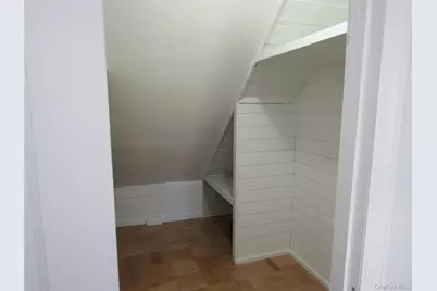 321 Redmont Road, West Hempstead, NY 11552 - Photo 16