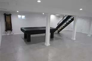 321 Redmont Rd, West Hempstead, NY 11552 - Photo 22