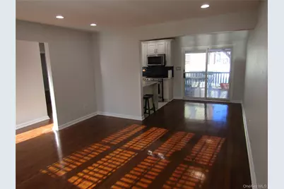 321 Redmont Road, West Hempstead, NY 11552 - Photo 4