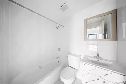 70-40 45 Avenue #7B, Elmhurst, NY 11373 - Photo 8