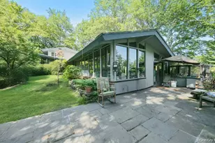 35 Saxon Woods Rd, White Plains, NY 10605 - Photo 4