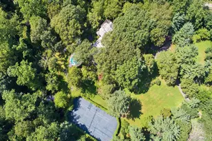 35 Saxon Woods Rd, White Plains, NY 10605 - Photo 10