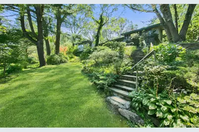 35 Saxon Woods Road, White Plains, NY 10605 - Photo 2
