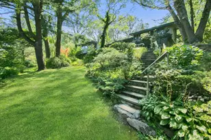 35 Saxon Woods Rd, White Plains, NY 10605 - Photo 2