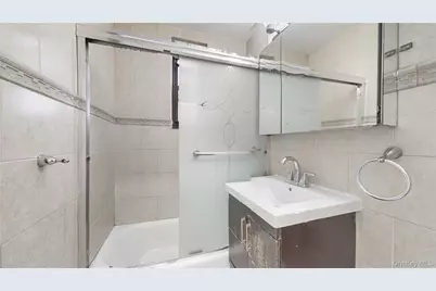 139 15 83rd. Avenue #503, Briarwood, NY 11435 - Photo 4