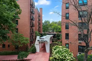 139-15 83rd Ave, Briarwood, NY 11435 - Photo 12