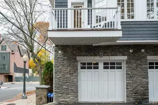 39 1st St, Pelham, NY 10803 - Photo 4