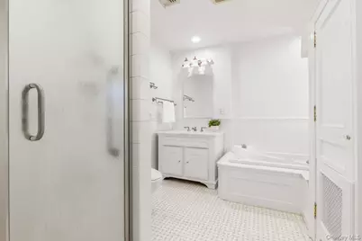 92 Verdun Avenue, New Rochelle, NY 10804 - Photo 26