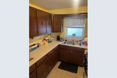 66 Lee Avenue #First Floor, Yonkers, NY 10705 - Photo 2