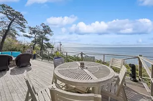 2 W Hillover Rd, Hampton Bays, NY 11946 - Photo 24