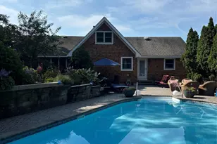 2 W Hillover Rd, Hampton Bays, NY 11946 - Photo 38